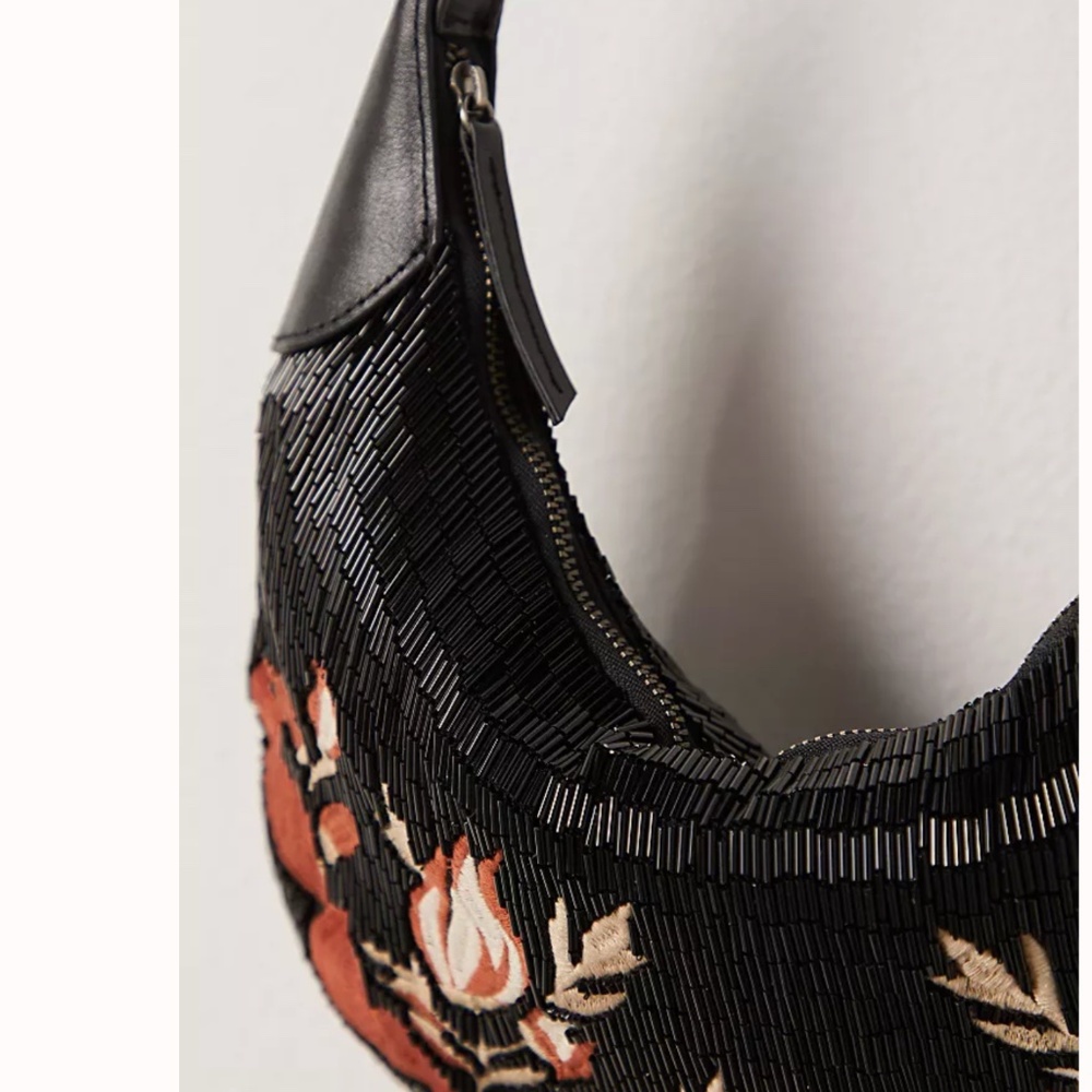 Free People Bugle Bead Clutch/ Sling Bag in Black Embroidered Combo NWT $128R - Picture 3 of 12